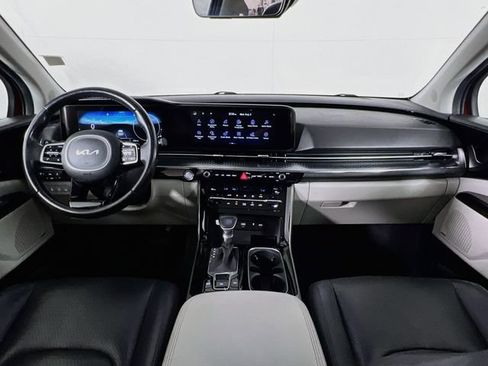 Used 2023 Kia Carnival SX Prestige FWD image 24