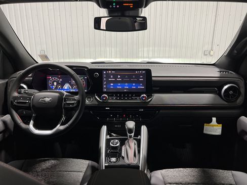 New 2025 Chevrolet Colorado Z71 image 18