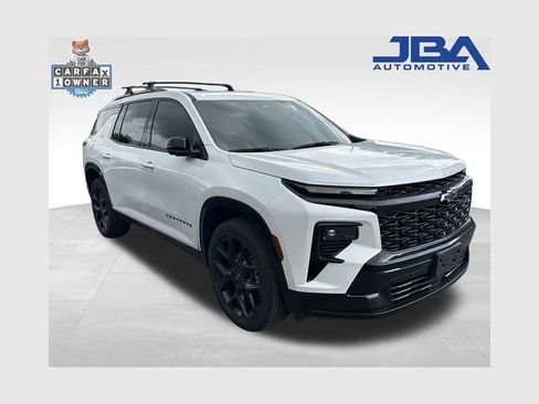 Used 2025 Chevrolet Traverse RS AWD/4WD image 1