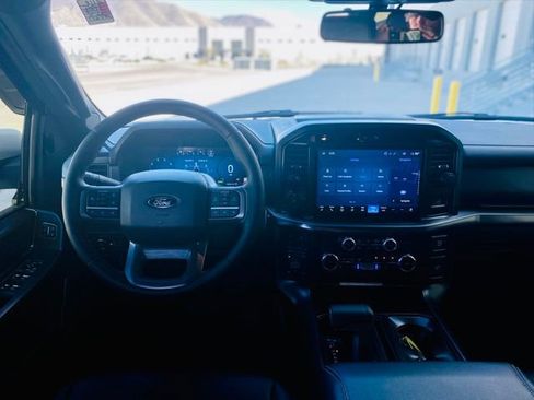 Used 2025 Ford F150 Lariat w/ Equipment Group 501A Mid image 14