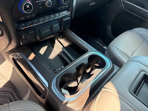 Used 2020 Chevrolet Silverado 1500 LTZ AWD/4WD image 34