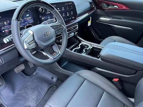 New 2025 Chevrolet Traverse Z71 w/ Enhanced Driving Package image 10