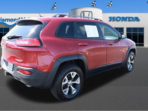 Used 2014 Jeep Cherokee Trailhawk w/ Technology Group AWD/4WD image 8