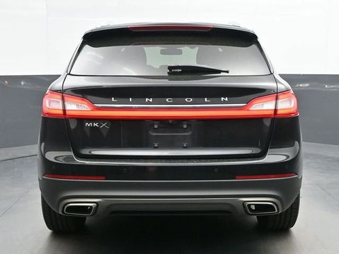 Used 2018 Lincoln MKX Reserve w/ Driver Assistance Package FWD image 7