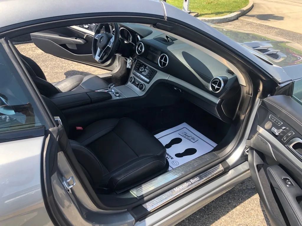 Used 2015 Mercedes-Benz SL 400 image 15