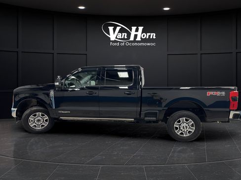 Used 2023 Ford F250 Lariat w/ Lariat Ultimate Package AWD/4WD image 4