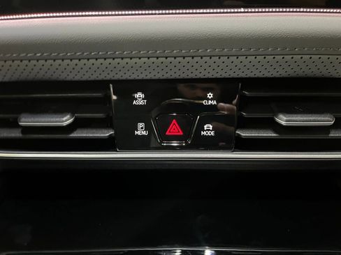 New 2026 Volkswagen Atlas Peak Edition AWD/4WD image 15