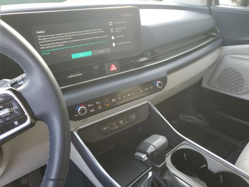 Certified 2025 Kia Carnival SX image 23