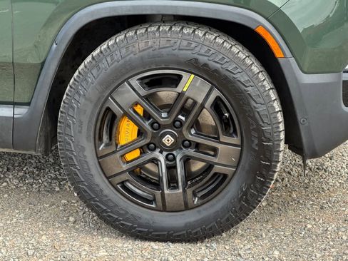 Used 2023 Rivian R1S Adventure AWD/4WD image 31