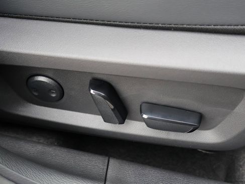 New 2025 Mitsubishi Outlander SEL image 38