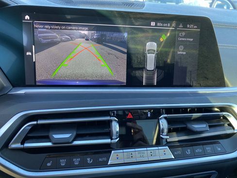 Used 2020 BMW X7 xDrive40i w/ Cold Weather Package AWD/4WD image 11