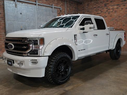 Used 2020 Ford F350 Platinum w/ FX4 Off-Road Package AWD/4WD image 7