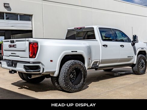 Used 2022 GMC Sierra 3500 Denali w/ Denali Ultimate Package AWD/4WD image 9