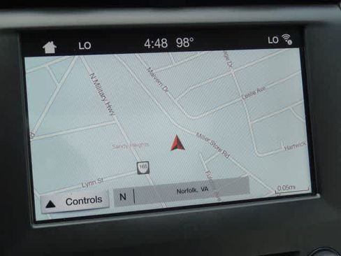 Used 2018 Ford Fusion SE w/ Fusion SE Technology Package FWD image 24