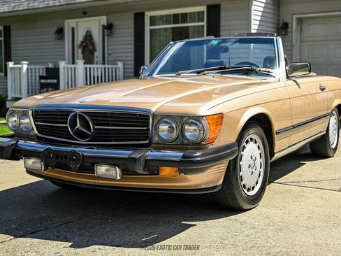 Used 1988 Mercedes-Benz 560 SL image 12