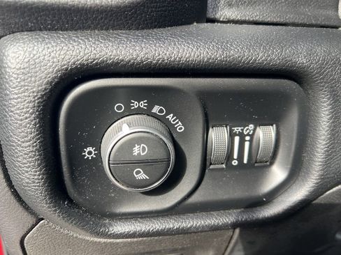 Used 2019 RAM 1500 Big Horn image 44