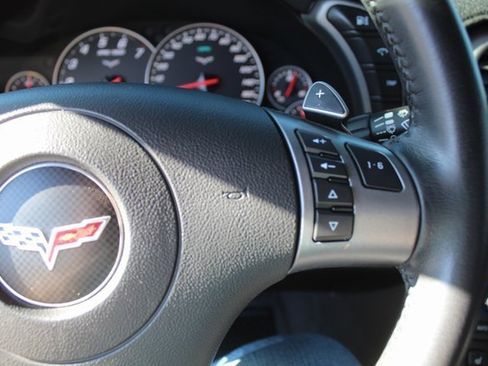 Used 2007 Chevrolet Corvette Convertible w/ Preferred Equipment Group image 22