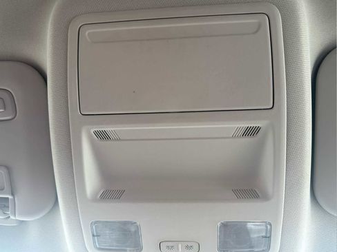 Used 2023 Ford Escape Platinum w/ Premium Technology Package image 35