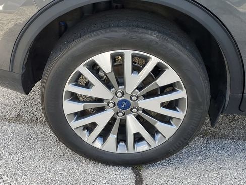 Used 2022 Ford Escape Titanium w/ Class II Trailer Tow Package AWD/4WD image 5