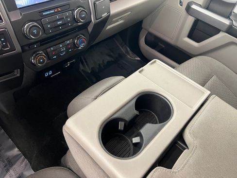 Used 2018 Ford F150 XLT w/ Equipment Group 302A Luxury AWD/4WD image 32