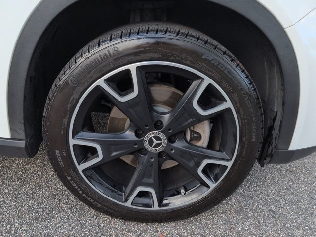 Used 2019 Mercedes-Benz GLA 250 4MATIC image 11