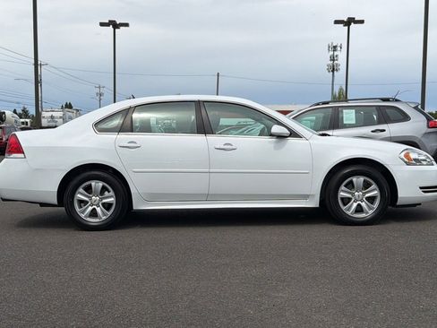 Used 2014 Chevrolet Impala Limited LS FWD image 3