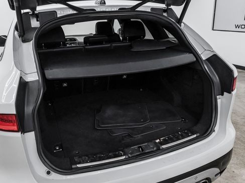 Used 2020 Jaguar F-PACE S image 47