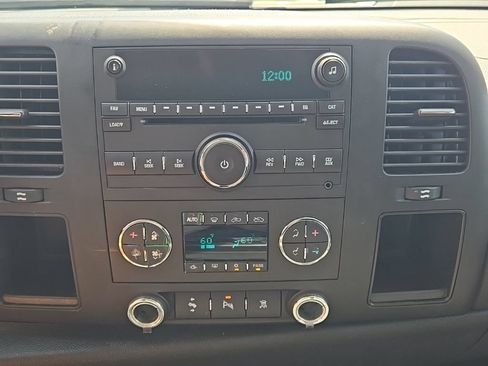 Used 2009 Chevrolet Silverado 1500 LT w/ Power Pack Plus RWD image 6