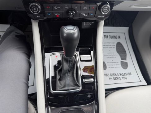 Used 2022 Jeep Compass Latitude w/ Convenience Group image 20