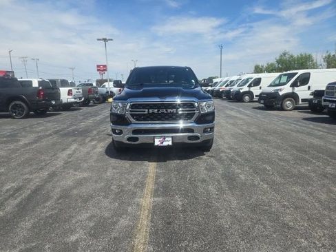 Used 2022 RAM 1500 Big Horn AWD/4WD image 3