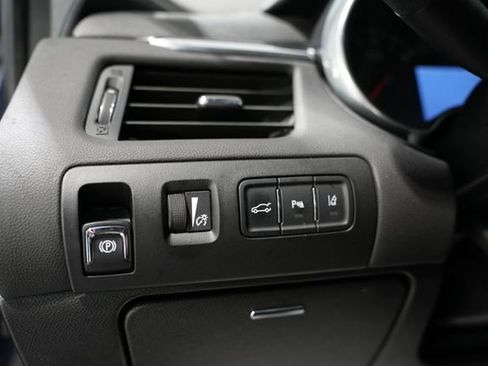 Used 2014 Chevrolet Impala LT w/ Premium Seating Package image 12