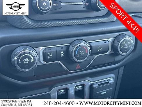 Used 2019 Jeep Wrangler Sport S image 32