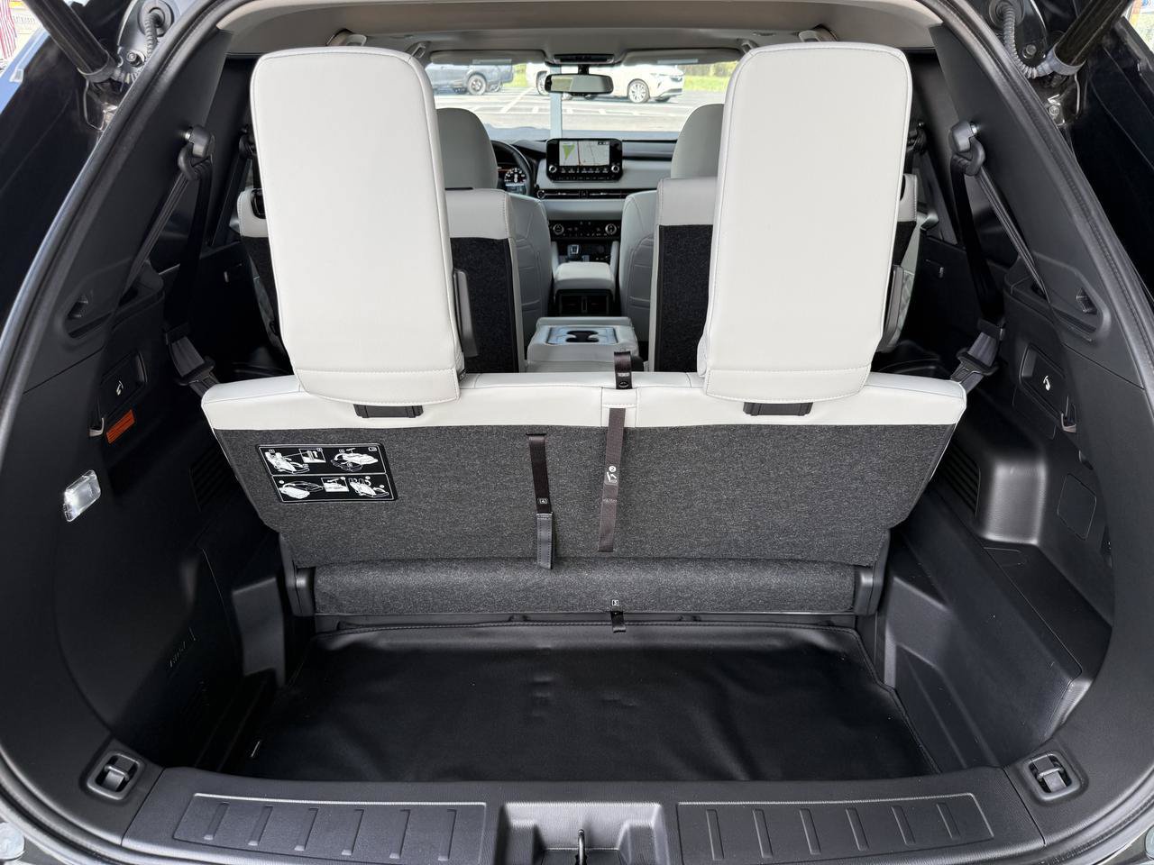 Used 2025 Mitsubishi Outlander SEL AWD/4WD image 42