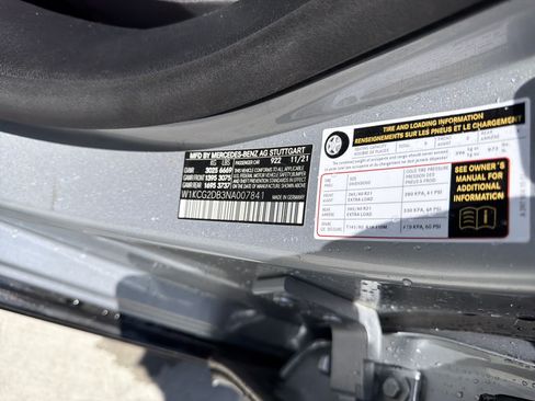 Used 2022 Mercedes-Benz EQS 450+ Sedan image 36