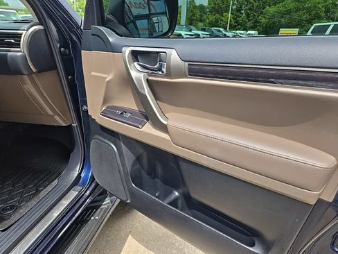 Used 2020 Lexus GX 460 Premium w/ Premium Package AWD/4WD image 78