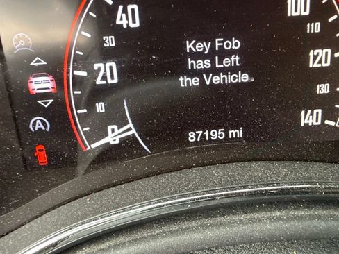 Used 2018 Dodge Durango SXT w/ Quick Order Package 2BB AWD/4WD image 15