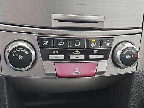 Used 2011 Subaru Legacy 2.5i Premium w/ All-Weather Pkg image 23