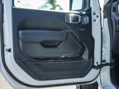 New 2025 Jeep Wrangler Sport S image 21