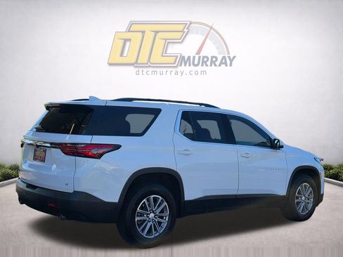 Used 2023 Chevrolet Traverse LT FWD image 5