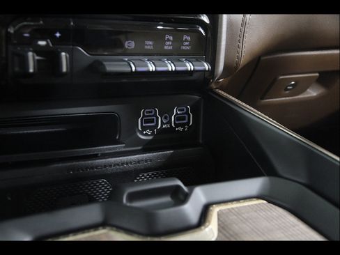 Used 2022 RAM 3500 Limited AWD/4WD image 17