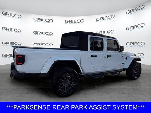 Used 2024 Jeep Gladiator Sport AWD/4WD image 7
