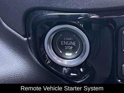 Used 2025 Chevrolet Silverado 1500 ZR2 w/ Technology Package image 23