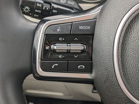 Certified 2023 Kia Sorento EX w/ Panoramic Sunroof Package image 22