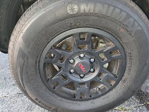 Used 2022 Toyota 4Runner SR5 Premium w/ Moonroof Package image 10