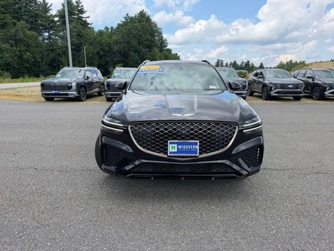 Used 2022 Genesis GV70 3.5T Sport w/ Sport Prestige Package AWD/4WD image 32