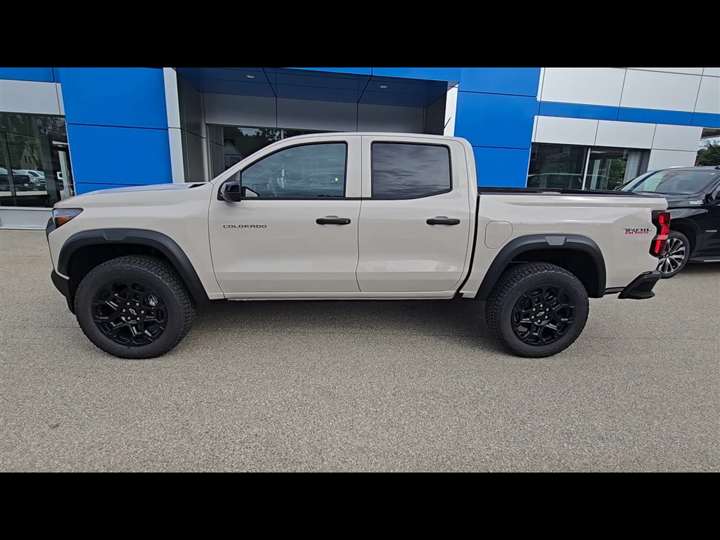 New 2026 Chevrolet Colorado Trail Boss AWD/4WD image 5