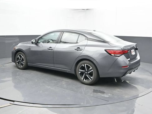 Used 2024 Nissan Sentra SV FWD image 10