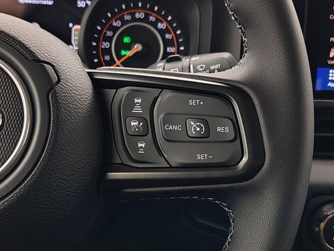 New 2026 Jeep Wrangler Unlimited Rubicon AWD/4WD image 28
