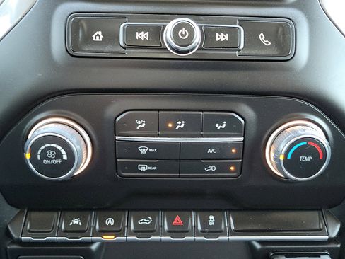 Used 2024 Chevrolet Silverado 1500 Custom image 15