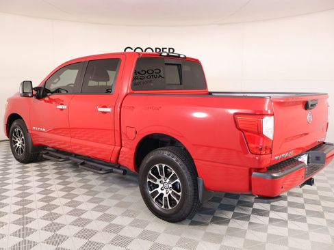 Used 2021 Nissan Titan SV w/ SV Convenience Package AWD/4WD image 23